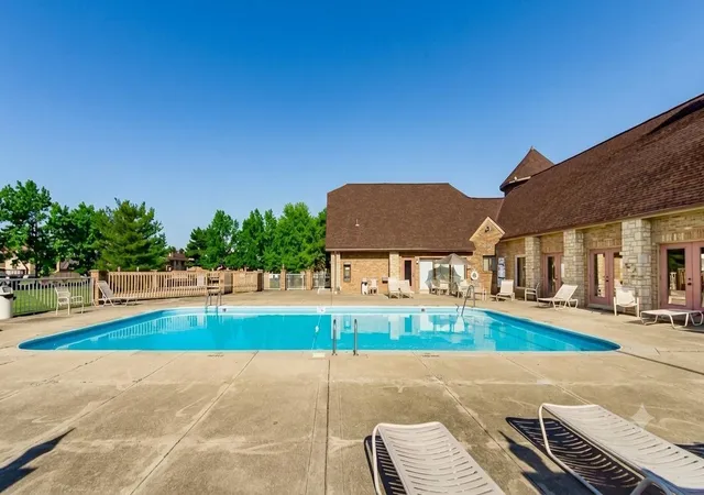 16th image of 2217 Hedgerow Rd #2217G, Columbus, OH 43220 | MLS# 226030160