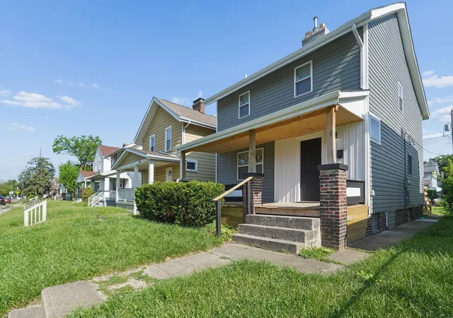 Photo 3 of Single family home for sale at 1186 E 21st Avenue, Columbus, OH 43211 | MLS# 226030074 | Listing updated on 2026-09-16