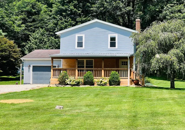 1st image of 41 N Lake Dr Ne, Newark, OH 43055 | MLS# 226030090