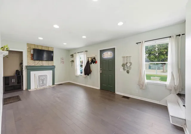 5th image of 869 Binns Blvd, Columbus, OH 43204 | MLS# 226030109