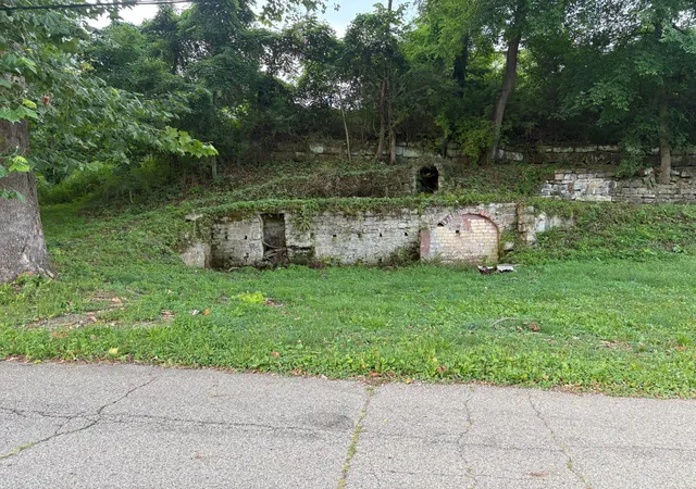 2nd image of 328 W Main St, Shawnee, OH 43782 | MLS# 226030124
