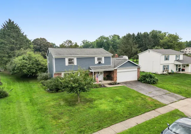 Photo 2 of Sale Pending at 266 Little Fawn Dr, Newark, OH 43055 | MLS# 226030148 | Listing updated on 2026-09-22