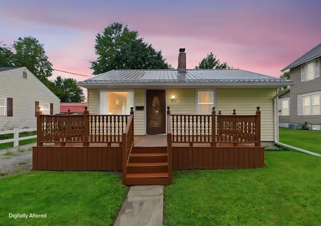 Photo 2 of Single family home for sale at 217 Reed Ave, Marion, OH 43302 | MLS# 226030304 | Listing updated on 2026-10-07