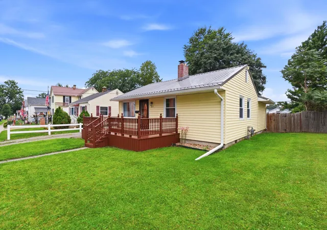 Photo 3 of Single family home for sale at 217 Reed Ave, Marion, OH 43302 | MLS# 226030304 | Listing updated on 2026-10-07