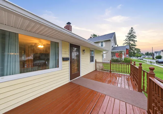 Photo 3 of Single family home for sale at 217 Reed Ave, Marion, OH 43302 | MLS# 226030304 | Listing updated on 2026-10-07