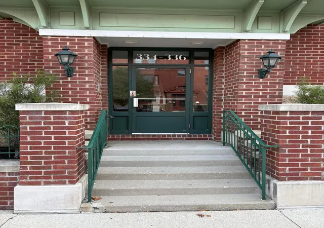 2nd image of 336 S 3rd St #3, Columbus, OH 43215 | MLS# 226030146