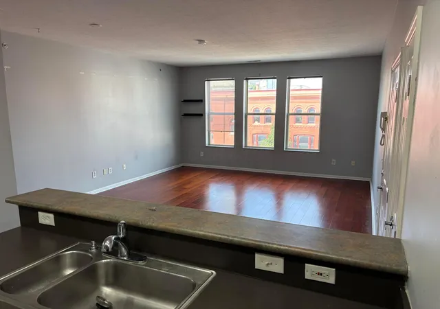 5th image of 336 S 3Rd St, Columbus, OH 43215