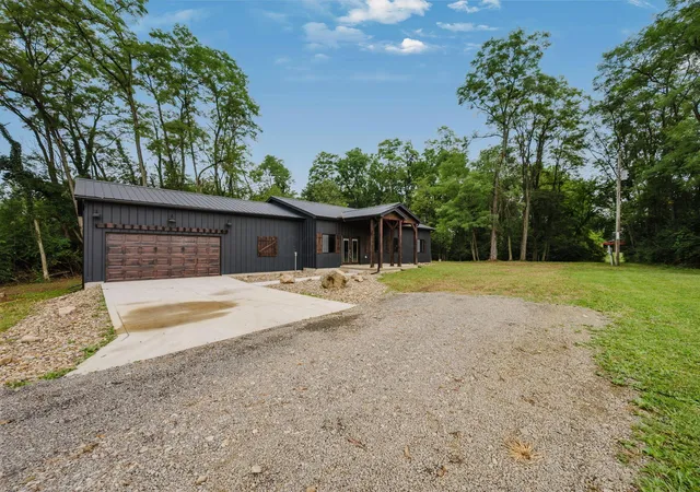 2nd image of 3301 Benedict Rd, Marengo, OH 43334 | MLS# 226030216