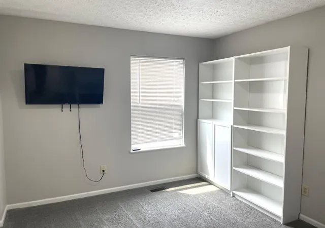Photo 10 of Sale Pending at 361 Scott Farms Blvd, Marysville, OH 43040 | MLS# 226030411 | Listing updated on 2026-09-07