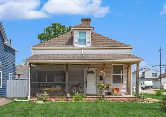 2nd image of 76 N Oakley Ave, Columbus, OH 43204 | MLS# 226030238