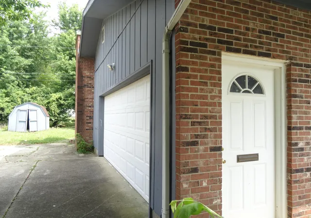 Photo 3 of Sale Pending at 8 Willis Ct, Washington Court House, OH 43160 | MLS# 226030315 | Listing updated on 2026-09-08