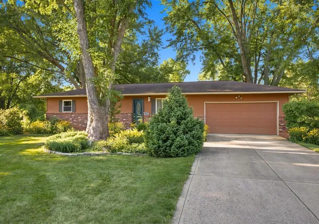 1st image of 8369 Walnut Ave, Galena, OH 43021 | MLS# 226030175