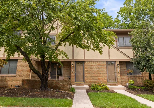 1st image of 3262 Brookview Wy #11, Columbus, OH 43221 | MLS# 226030574