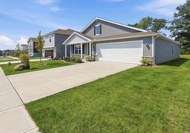 Photo 3 of Single family home for sale at 1017 Sherwood Loop, Bellefontaine, OH 43311 | MLS# 226030543 | Listing updated on 2026-09-21