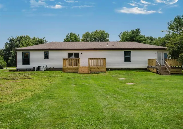 Photo 4 of Single family home for sale at 7094 Fayette Dr, West Jefferson, OH 43162 | MLS# 226030259 | Listing updated on 2026-09-25