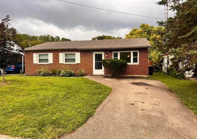 Photo 3 of Single family home for sale at 1223 Albemarle Rd, Springfield, OH 45504 | MLS# 226030224 | Listing updated on 2026-09-03
