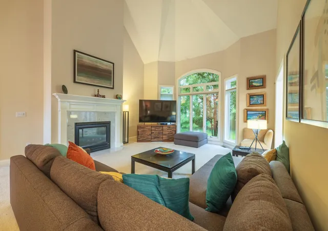 5th image of 3925 Tarrington Ln, Columbus, OH 43220 | MLS# 226030577
