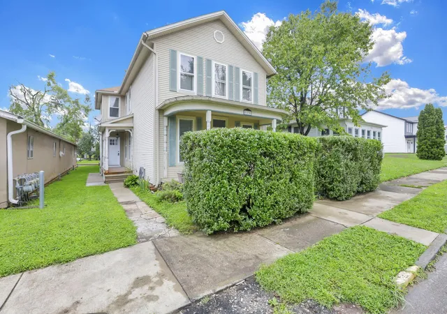2nd image of 178 W Locust St, Newark, OH 43055 | MLS# 226030239