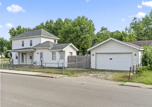 2nd image of 628 Delaware St, Washington Court House, OH 43160 | MLS# 226030375