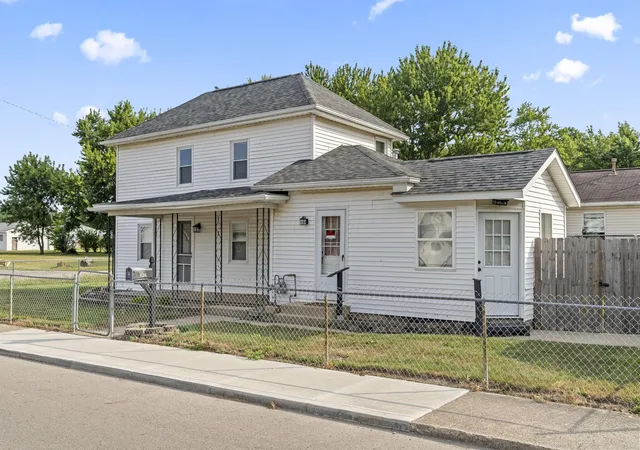 Photo 4 of Single family home for sale at 628 Delaware St, Washington Court House, OH 43160 | MLS# 226030375 | Listing updated on 2026-10-07