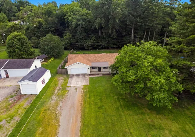 4th image of 3985 Valley View Rd, Zanesville, OH 43701 | MLS# 226030270