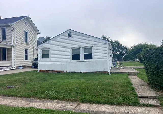 Photo 3 of Single family home for sale at 204 N Liberty St, Baltimore, OH 43105 | MLS# 226030267 | Listing updated on 2026-09-18