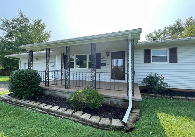 1st image of 129 Gale Ct, Circleville, OH 43113 | MLS# 226030294