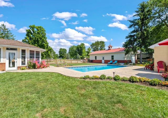 Photo 3 of Single family home for sale at 3920 Lukens Rd, Grove City, OH 43123 | MLS# 226030456 | Listing updated on 2026-09-16
