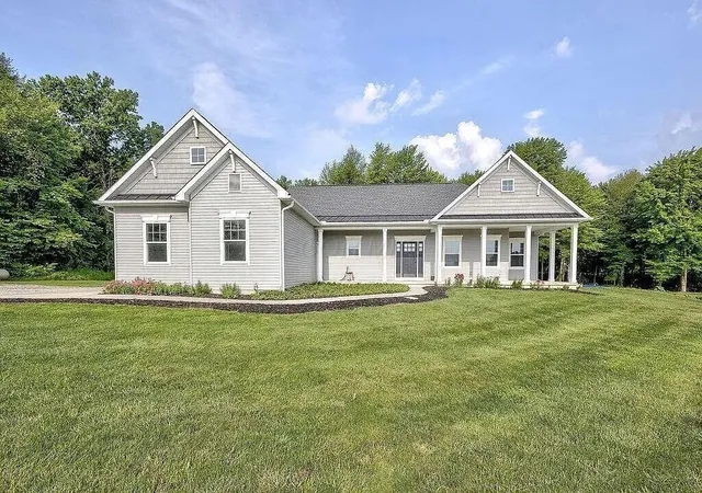 Photo 2 of Single family home for sale at 11901 Dunham Rd, Mount Vernon, OH 43050 | MLS# 226030293 | Listing updated on 2026-08-10