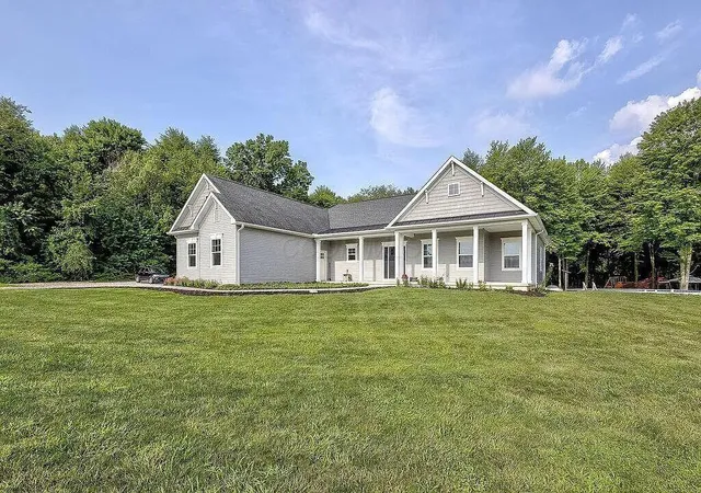 Photo 3 of Single family home for sale at 11901 Dunham Rd, Mount Vernon, OH 43050 | MLS# 226030293 | Listing updated on 2026-08-10