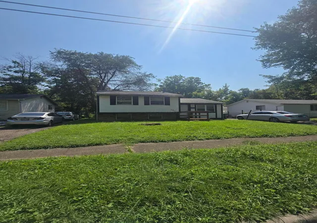 Photo 27 of Sale Pending at 2390 Carlford St, Columbus, OH 43232 | MLS# 226030303 | Listing updated on 2026-09-11