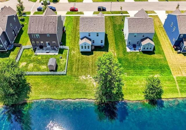 Photo 5 of Single family home for sale at 37 Thoreau Dr, Ashville, OH 43103 | MLS# 226030563 | Listing updated on 2026-08-20