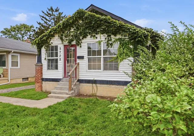 3rd image of 2732 Dibblee Ave, Columbus, OH 43204 | MLS# 226031002