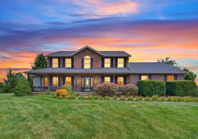 1st image of 1210 Chester Wy Nw, Canal Winchester, OH 43110 | MLS# 226030450