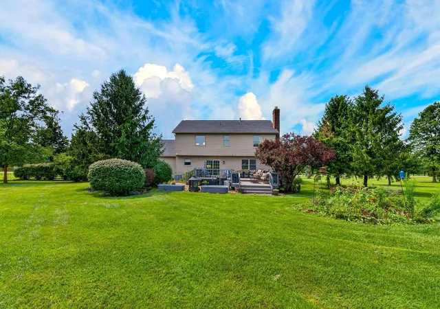 Photo 3 of Single family home for sale at 1210 Chester Way NW, Canal Winchester, OH 43110 | MLS# 226030450 | Listing updated on 2026-09-17