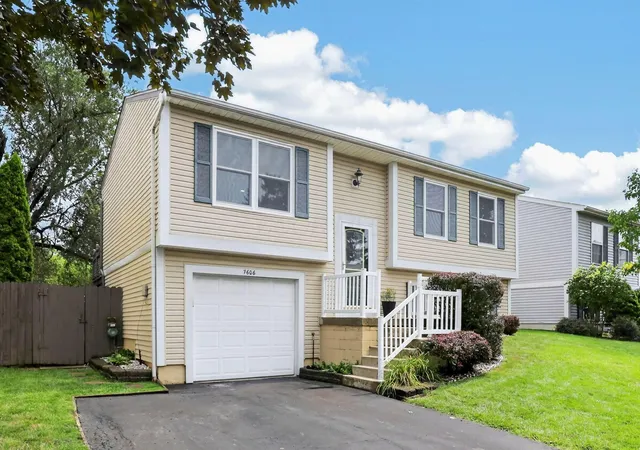 3rd image of 7606 Moorlane Dr, Worthington, OH 43085