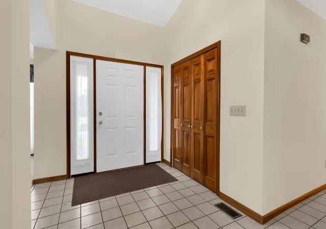 Photo 4 of Single family home for sale at 6681 Chelton Pl, Westerville, OH 43082 | MLS# 226030381 | Listing updated on 2026-10-08