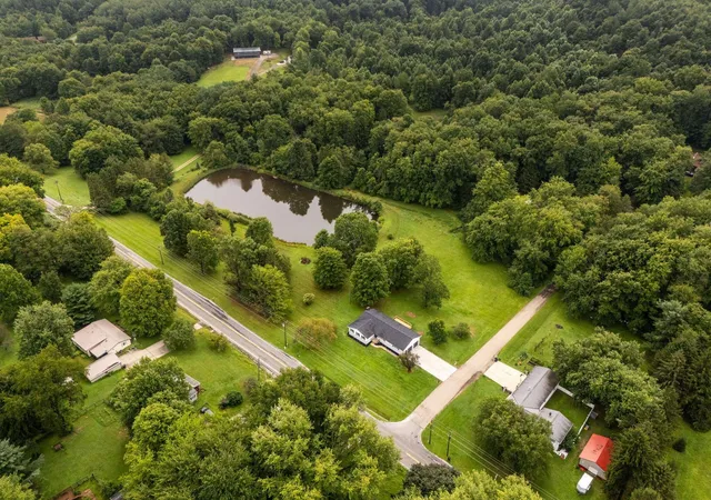 Photo 3 of Single family home for sale at 2525 Hamburg Rd SW, Lancaster, OH 43130 | MLS# 226030802 | Listing updated on 2026-09-21