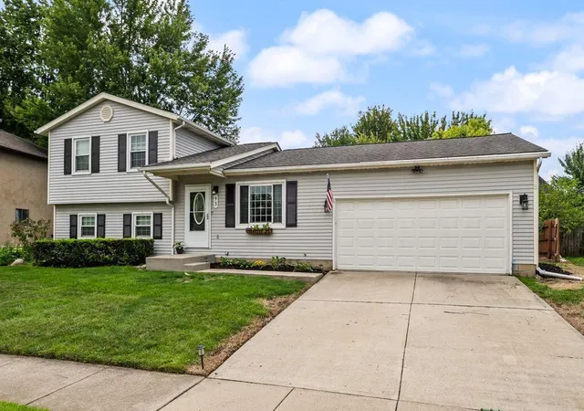 1st image of 93 Limetree Dr, Delaware, OH 43015 | MLS# 226030855