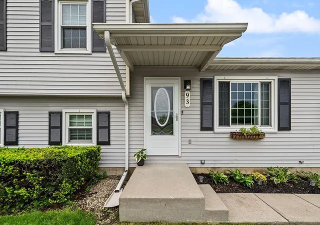 3rd image of 93 Limetree Dr, Delaware, OH 43015 | MLS# 226030855