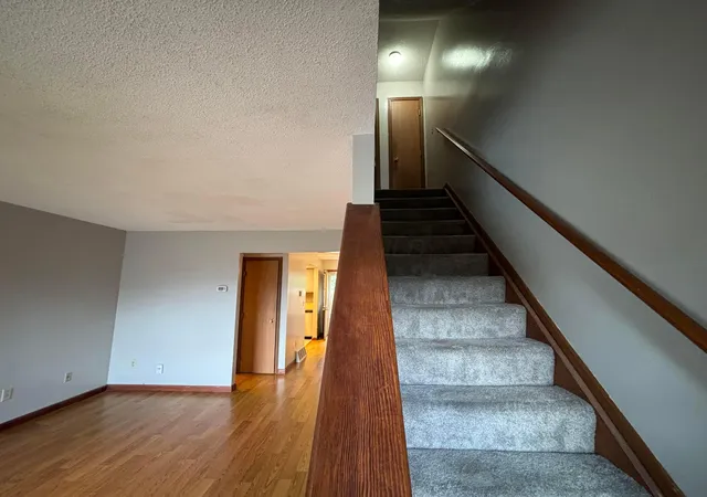 2nd image of 2367 Brandy Oaks Dr, Columbus, OH 43220 | MLS# 226031282