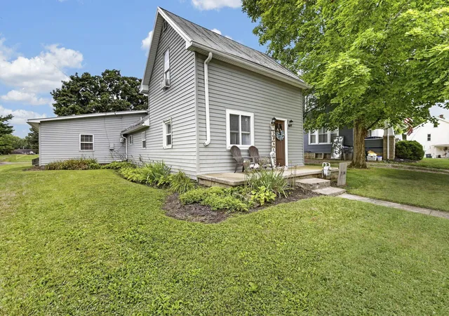 1st image of 114 N Main St, Pleasantville, OH 43148 | MLS# 226030386