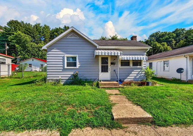1st image of 744 3rd St, Logan, OH 43138 | MLS# 226030379