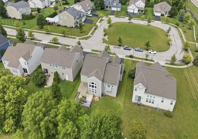 Photo 4 of Single family home for sale at 6061 Baumeister Dr, Hilliard, OH 43026 | MLS# 226030404 | Listing updated on 2026-10-02