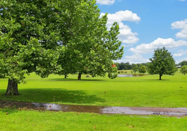 2nd image of 870 Fairway Dr, Howard, OH 43028 | MLS# 226030398