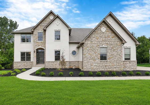 1st image of 2370 Dauer Ct, Powell, OH 43065 | MLS# 226030480