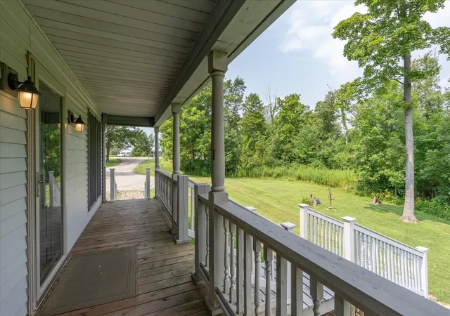 Photo 3 of Single family home for sale at 833 S State Route 72, Sabina, OH 45169 | MLS# 226030428 | Listing updated on 2026-09-18