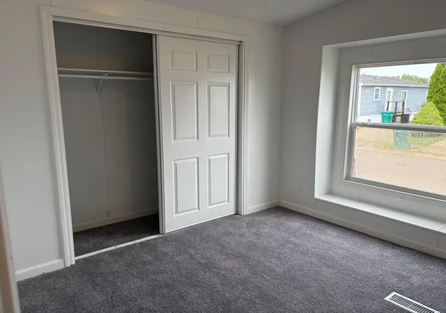3rd image of 301 Ronald Dr, Pataskala, OH 43062 | MLS# 226030425