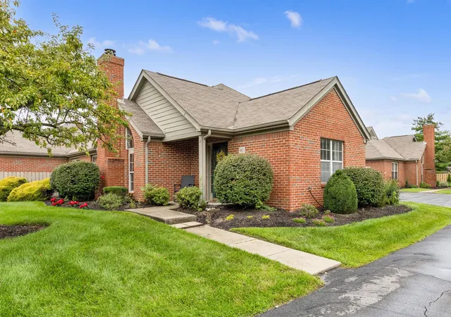 2nd image of 3900 Sandstone Cir, Powell, OH 43065 | MLS# 226031126