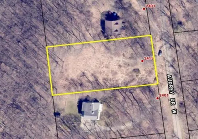 1st image of 2415 Audrey Dr W, Newark, OH 43055 | MLS# 226030640